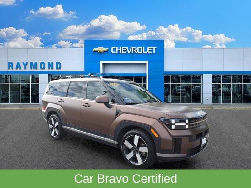 Used 2024 Hyundai Santa Fe LimitedImage 1