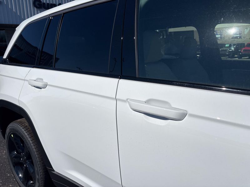 New 2026 Jeep Grand Cherokee Limited 4x4Image 5