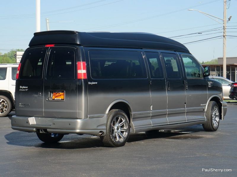 2015 Chevrolet Express 2500 Image 20