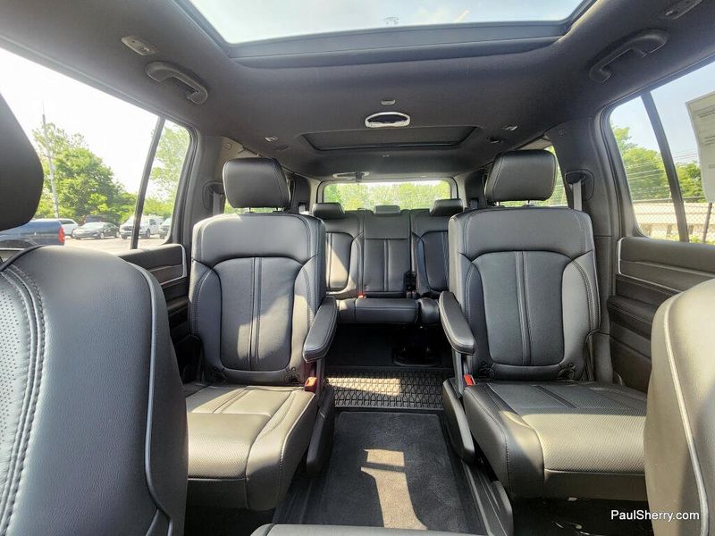 2026 Jeep Grand Wagoneer Upland 4x4