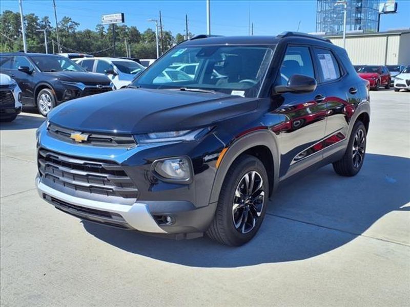 2021 Chevrolet TrailBlazer LTImage 2