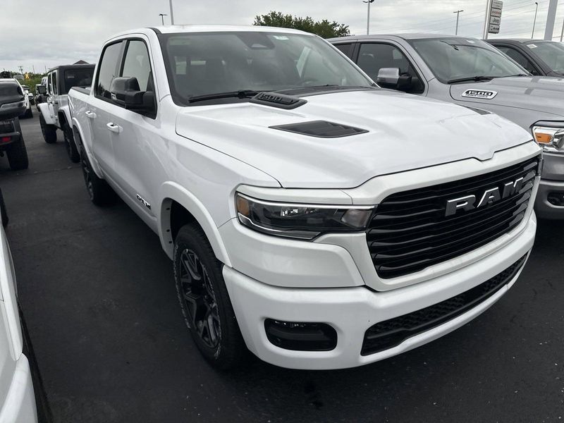 2025 RAM 1500 Laramie Crew Cab 4x4 5