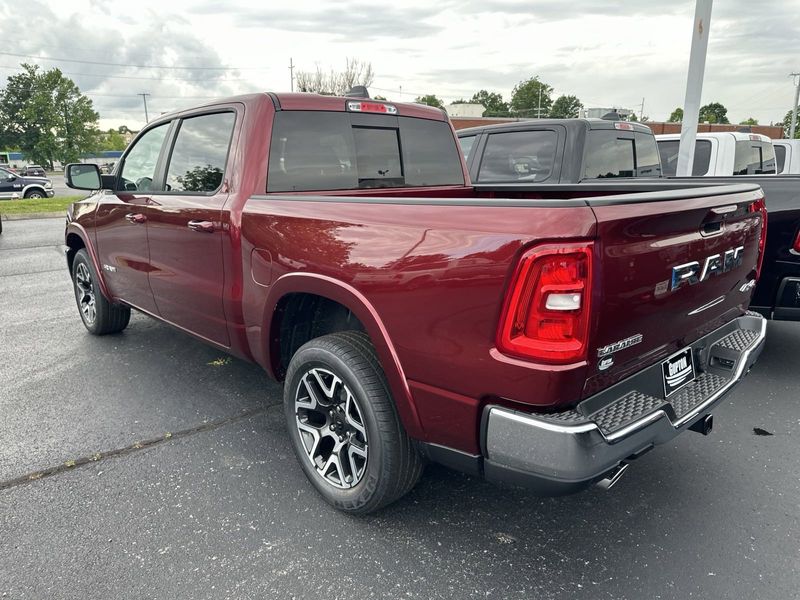 2025 RAM 1500 Laramie Crew Cab 4x4 5