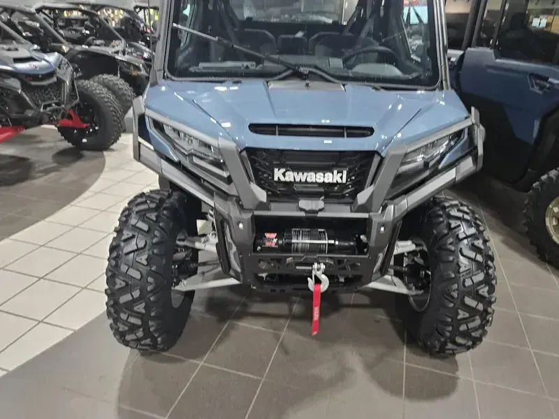 2025 Kawasaki RIDGE XR CREW HVAC Image 4