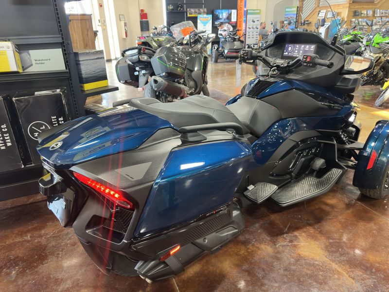 2024 Can-Am SPYDER RT PETROL METALLICImage 7