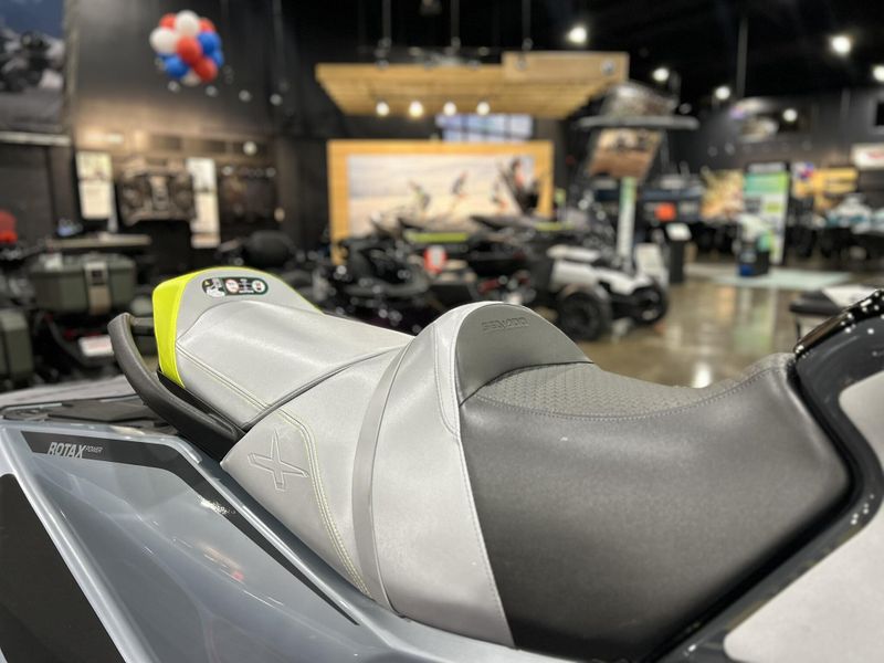 New 2025 Sea-Doo RXT-X 325 (SOUND SYSTEM) Image 3
