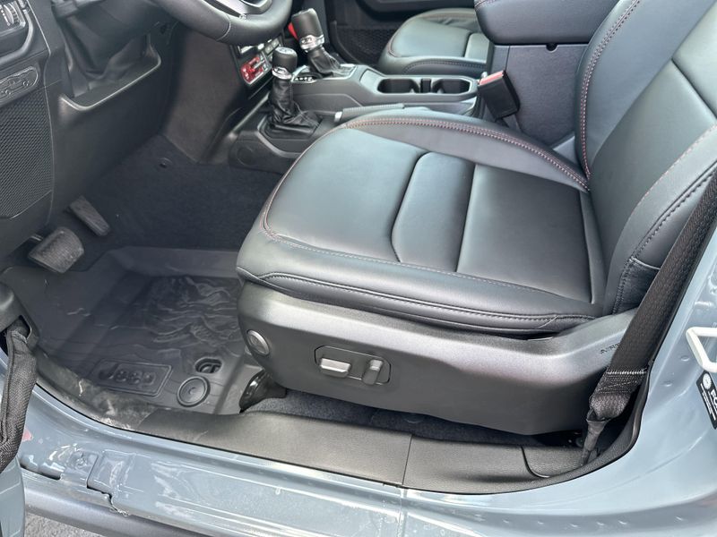 New 2025 Jeep Gladiator Rubicon X 4x4Image 20