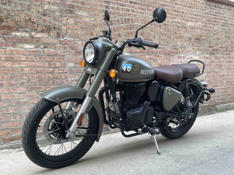 2023 Royal Enfield Classic 350  Image 4