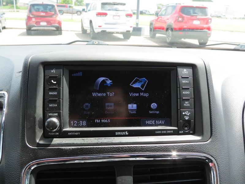 Used 2019 Dodge Grand Caravan SXT 35th Anniversary Edition 4dr Mini VanImage 21