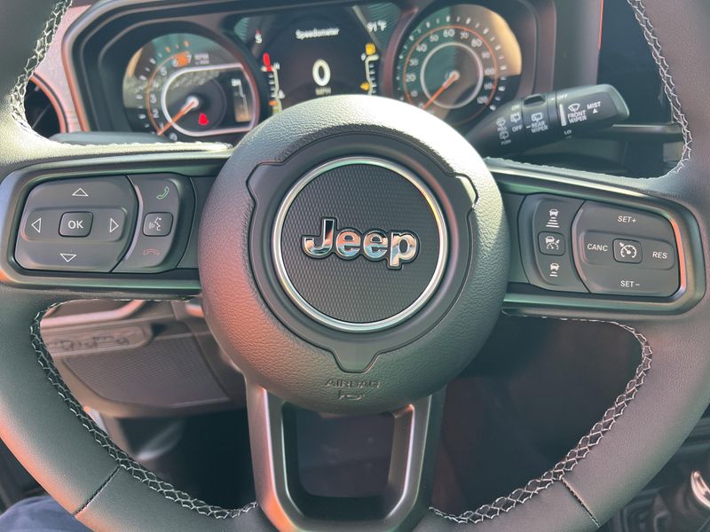New 2025 Jeep Wrangler 4-door Sport SImage 19