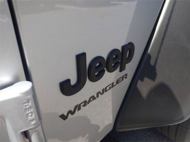 2022 Jeep Wrangler Sport 4x4Image 10