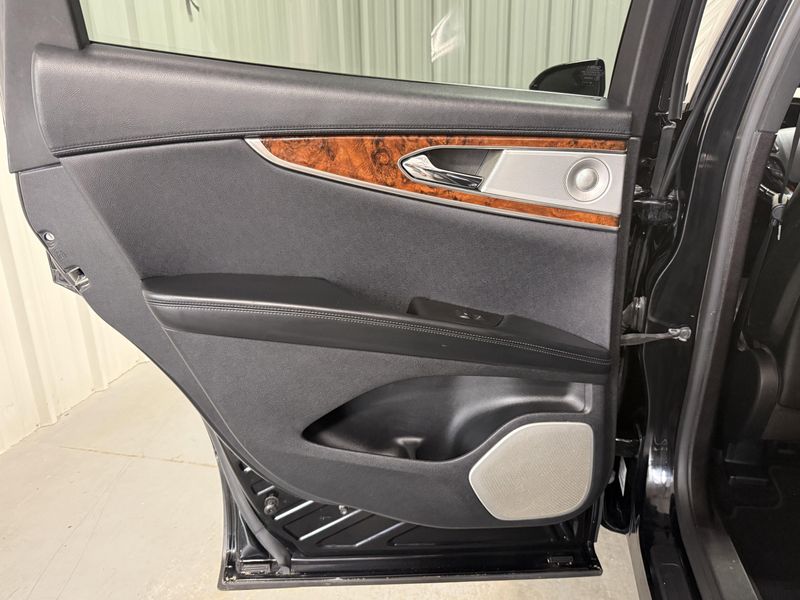 Used 2016 Lincoln MKX ReserveImage 10