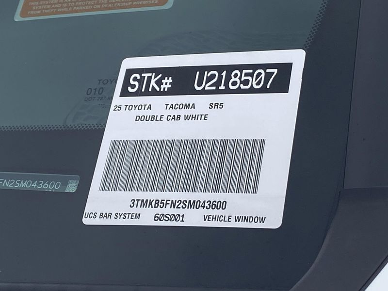 Used 2025 Toyota Tacoma SR5Image 31