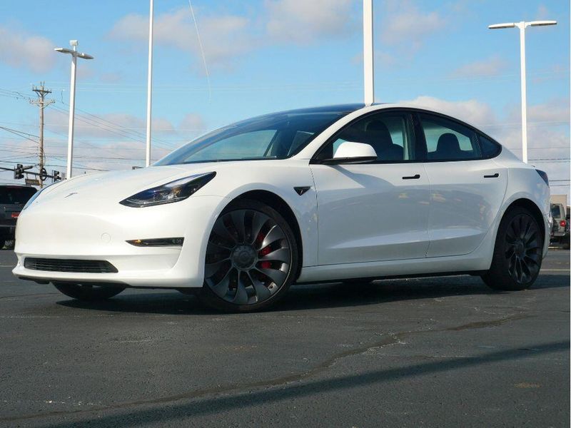 2023 Tesla Model 3 PerformanceImage 9