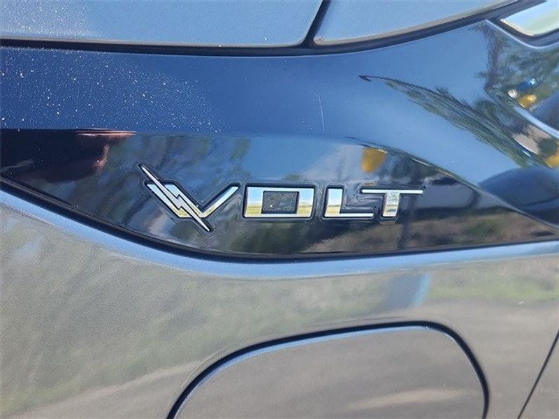 2016 Chevrolet Volt LTImage 32
