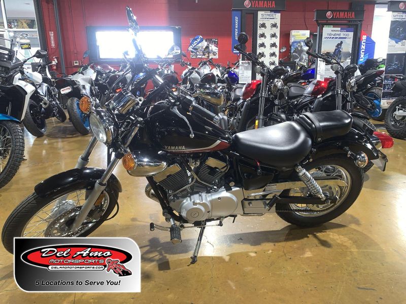 New 2025 Yamaha V STAR 250 Image 1