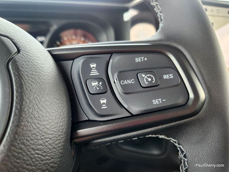 New 2025 Jeep Gladiator Willys 4x4