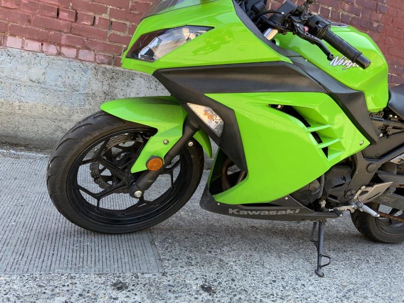 Used 2015 Kawasaki EX300AES NINJA 