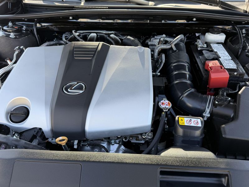 Used 2025 Lexus ES 350Image 34
