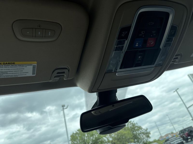 Used 2020 RAM 1500 LaramieImage 34