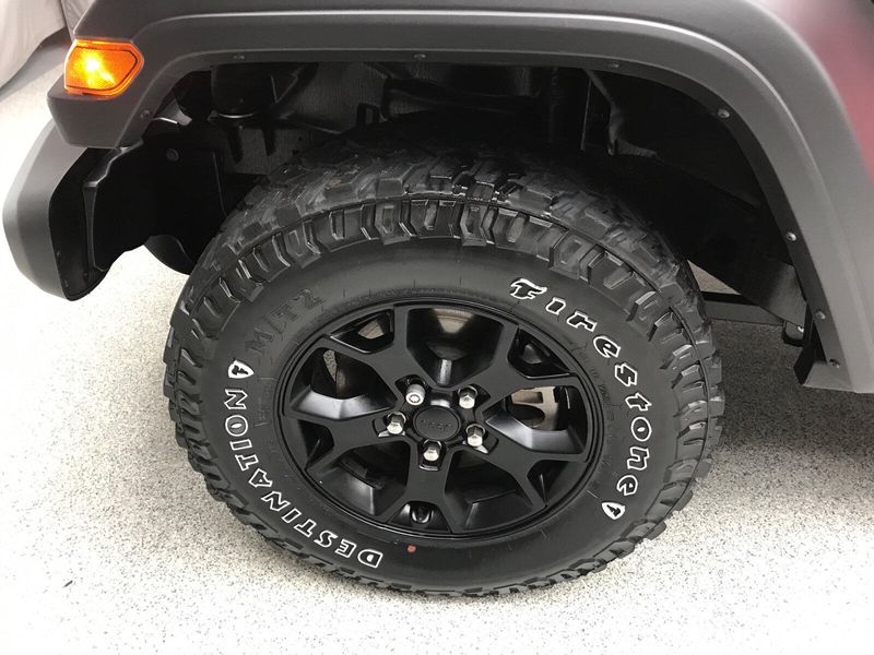 2022 Jeep Wrangler Unlimited WillysImage 2