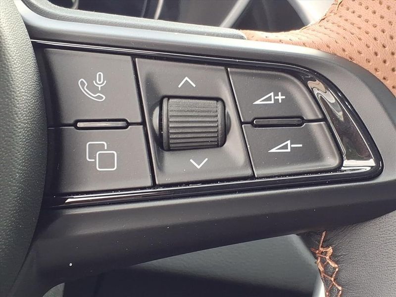 New 2025 Alfa Romeo Giulia IntensaImage 20