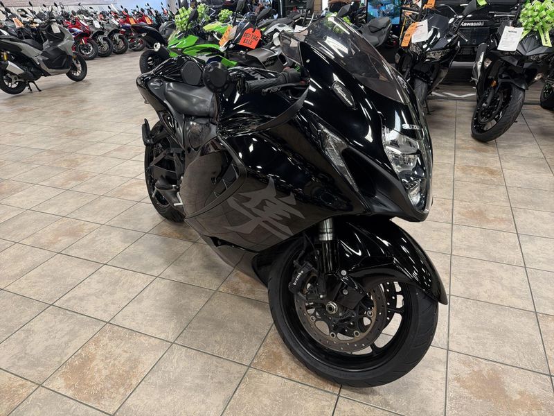 Used 2023 Suzuki Hayabusa Image 11