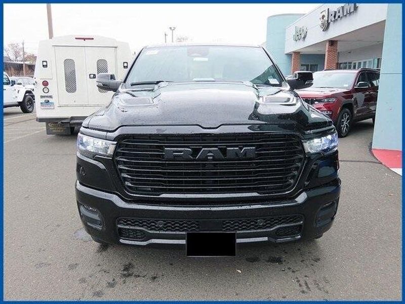 2025 RAM 1500 LaramieImage 3