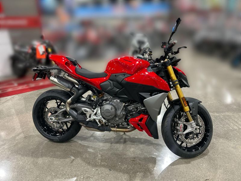New 2026 Ducati STREETFIGHTER V2 S 896 Image 12