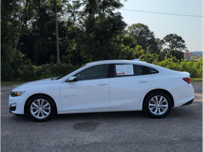 Used 2024 Chevrolet Malibu LTImage 2