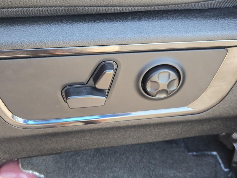 Used 2023 RAM 1500 Limited 4x2 Crew Cab 5'7 Box