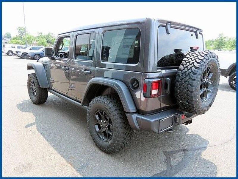 2025 Jeep Wrangler WillysImage 5