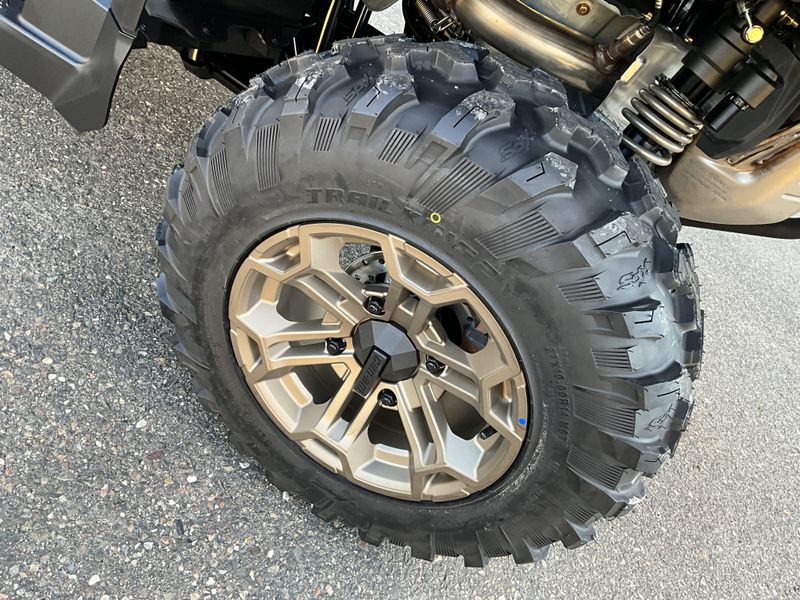 New 2026 Can-Am OUTLANDER MAX LTD 1000R LIMITED Image 15