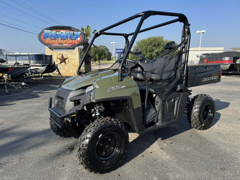 2025 POLARIS RANGER 570 FULLSIZE SAGE GREEN in a SAGE GREEN exterior color. Family PowerSports (877) 886-1997 familypowersports.com 