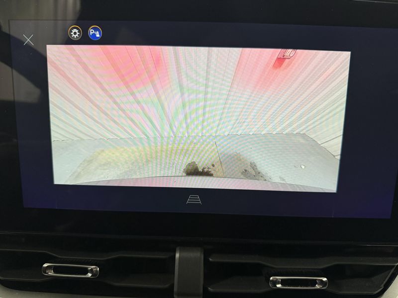 Used 2025 Chevrolet Equinox AWD LTImage 11