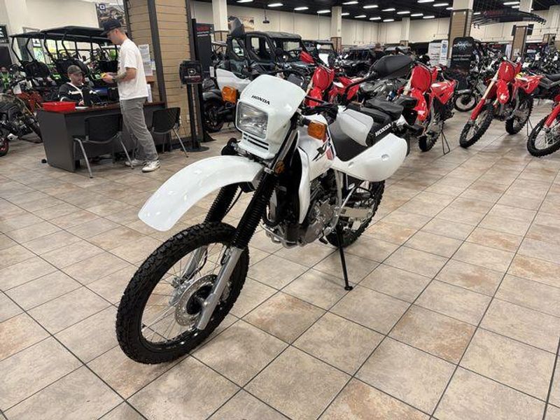 New 2025 Honda XR650L Image 13