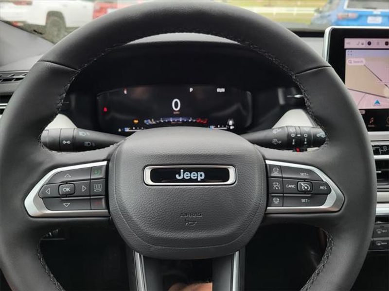 2025 Jeep Compass Limited 4x4Image 15