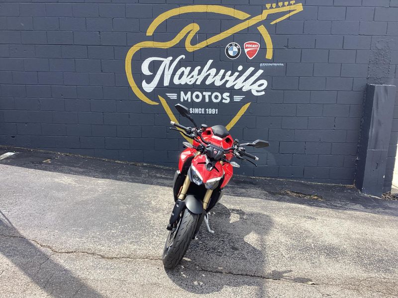 New 2025 Ducati Streetfighter V2 
