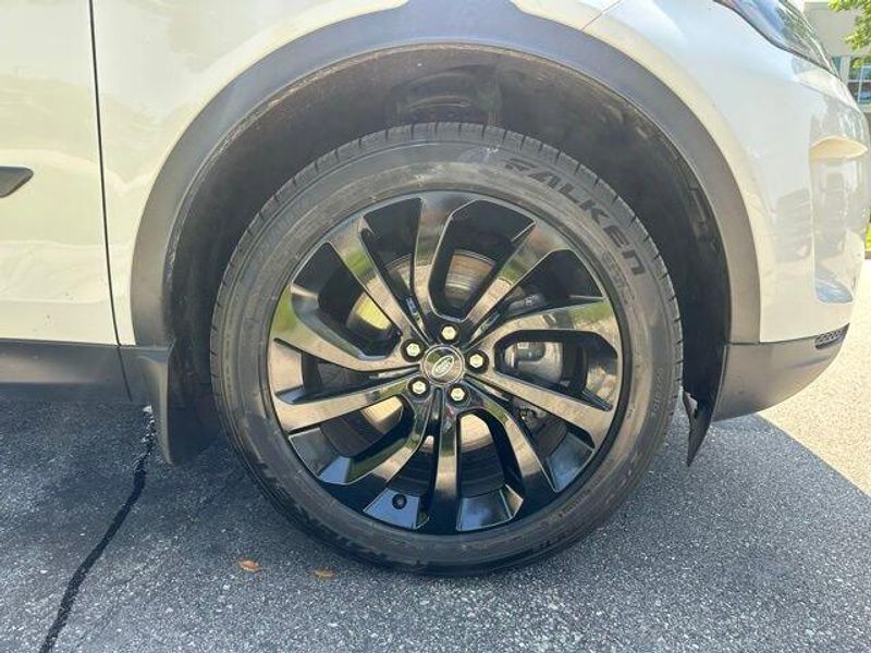 2022 Land Rover Discovery Sport SE