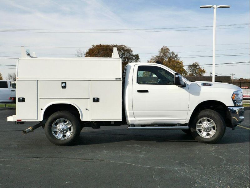 2023 RAM 2500 Tradesman Regular Cab 4x4 8