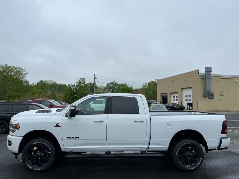 2023 RAM 3500 Laramie Crew Cab 4x4 6