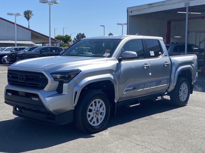 New 2025 Toyota Tacoma SR5Image 6