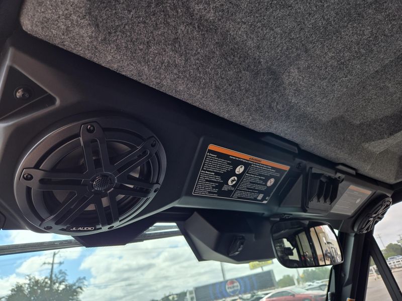 NEW 2026 CAN-AM DEFENDER MAX LIMITED CAB HD11 Image 14