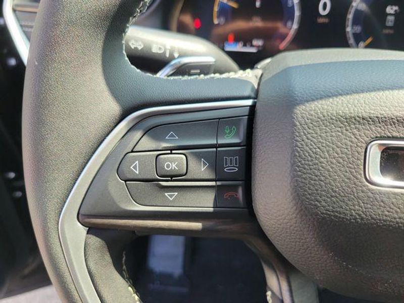 New 2026 Jeep Grand Cherokee Laredo Altitude 4x4
