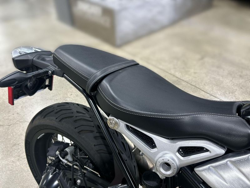 2021 BMW R nineT Image 28
