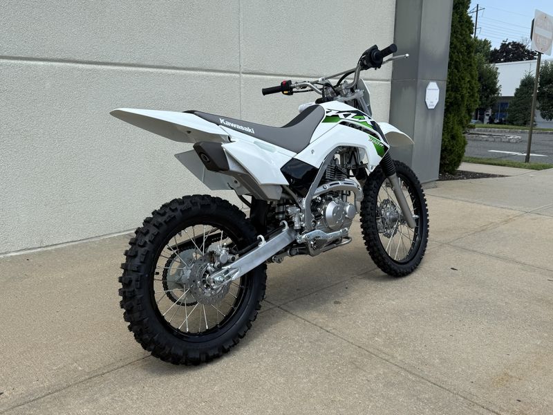 2026 Kawasaki KLX 140R LImage 3