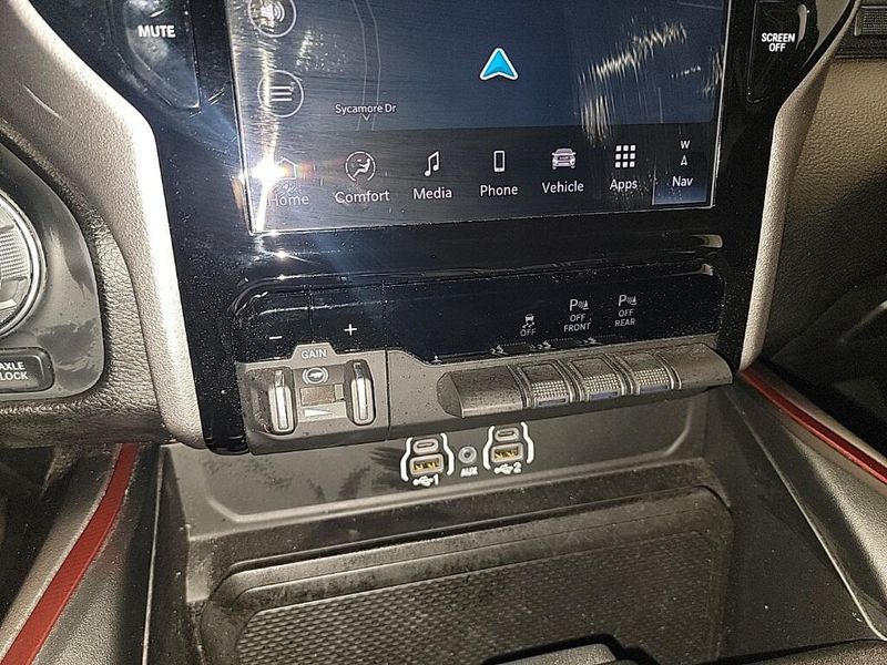 2025 Ram 1500 Rebel photo 18