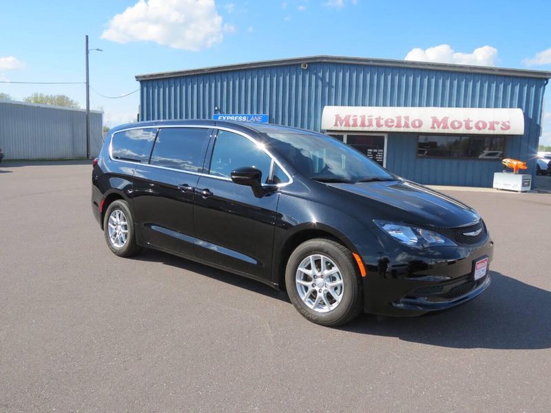 New 2025 Chrysler Voyager LX 4dr Mini VanImage 2