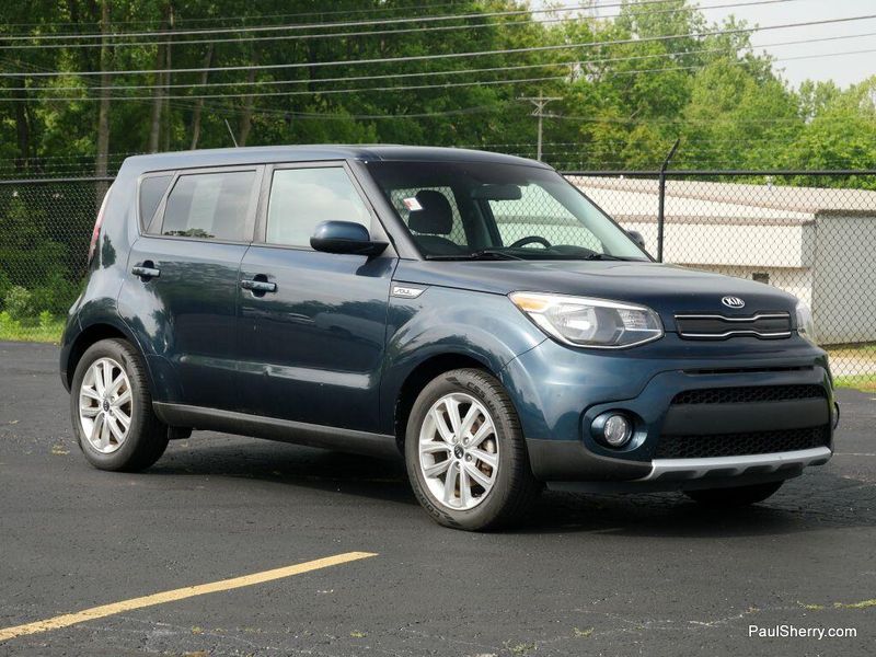 2017 Kia Soul +Image 17