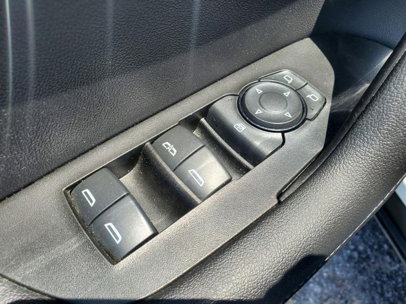 2020 Chevrolet Blazer LT in a Summit White exterior color and Jet Blackinterior. Johnson Dodge 601-693-6343 pixelmotiondemo.com 